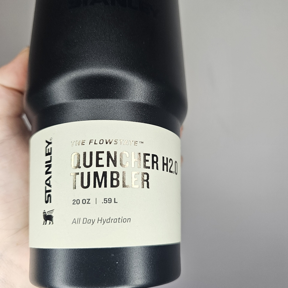 Stanley Black The Flowstate Quencher H2.0 Tumbler 20 oz with Straw Cover - Picture 8 of 9